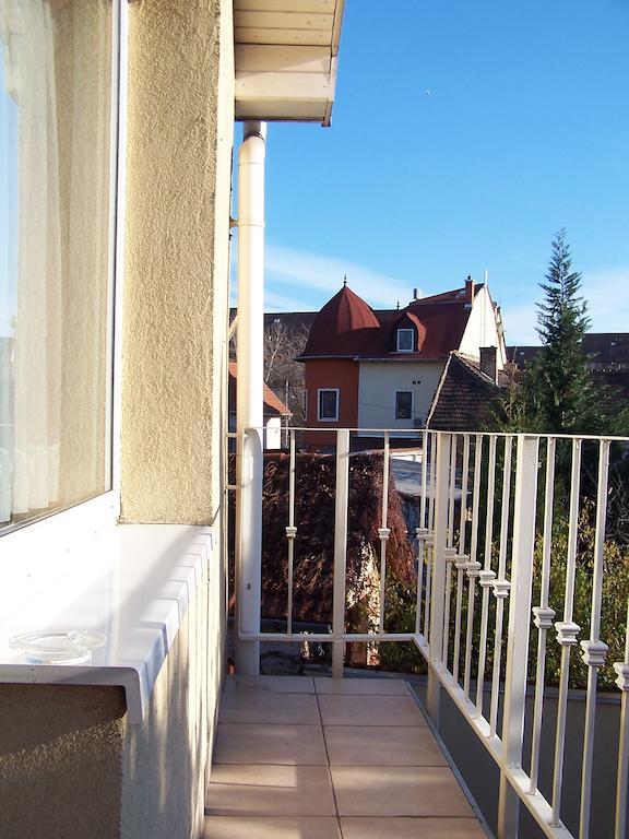 Akácia Apartman Budapeste Quarto foto